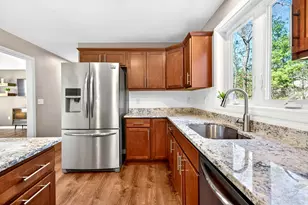 69 Falcon Ridge Rd, Milford, NH 03055 - Photo 17