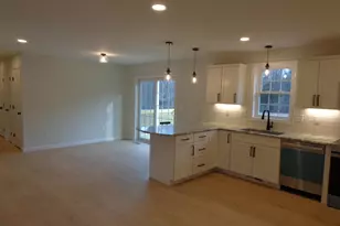 93 Fairview Dr, Pittsfield, NH 03263 - Photo 5