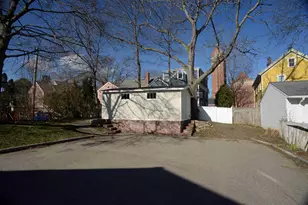 145 Cabot St, Portsmouth, NH 03801 - Photo 23