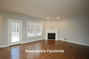 98 Lantern Dr, Sandown, NH 03873 - Photo 5