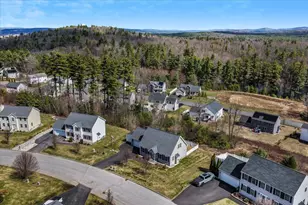 18 Crawford Ln, Hooksett, NH 03106 - Photo 5
