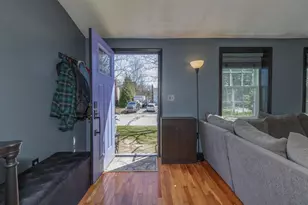 56 Hazelton Ct, Manchester, NH 03103 - Photo 5