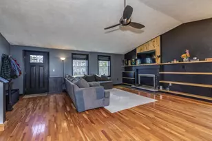 56 Hazelton Ct, Manchester, NH 03103 - Photo 9