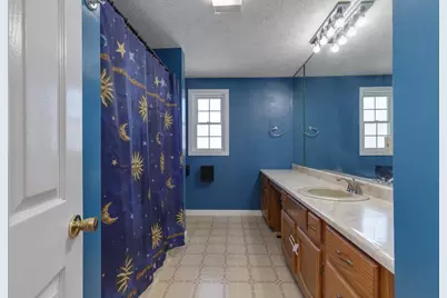 56 Hazelton Court, Manchester, NH 03103 - Photo 33