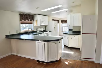 15 South Cranberry Lane, Rochester, NH 03867 - Photo 5