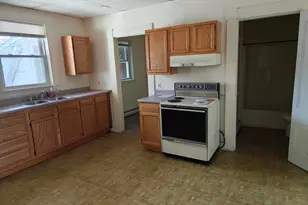 75 W Main St, Littleton, NH 03561 - Photo 3