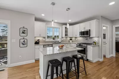 27 Scenic Drive, Manchester, NH 03104 - Photo 9