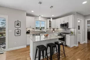 27 Scenic Dr, Manchester, NH 03104 - Photo 9