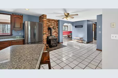 16  Berkeley Street, Pelham, NH 03076 - Photo 3