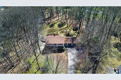 16  Berkeley Street, Pelham, NH 03076 - Photo 47