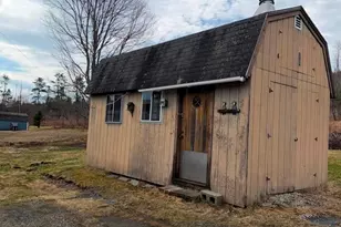 135 Maple St, Enfield, NH 03748 - Photo 25