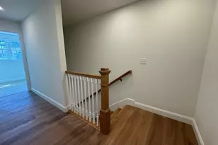 8B Dearborn Circle, Goffstown, NH 03045 - Photo 5