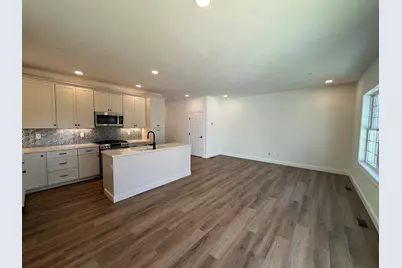 7A Dearborn Circle, Goffstown, NH 03045 - Photo 3