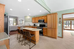 18 Falcon Way, Hale's Location, NH 03860 - Photo 9