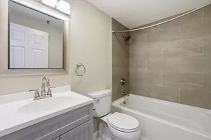 470 Silver St, Manchester, NH 03103 - Photo 17