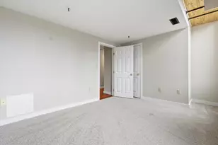 470 Silver St, Manchester, NH 03103 - Photo 15