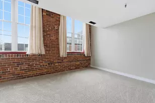 470 Silver St, Manchester, NH 03103 - Photo 13