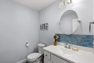 14 Waterford Dr, Raymond, NH 03077 - Photo 37
