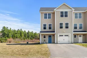 14 Waterford Dr, Raymond, NH 03077 - Photo 3
