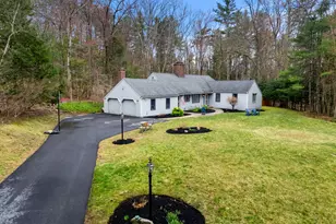 25 West Dr, Bedford, NH 03110 - Photo 3