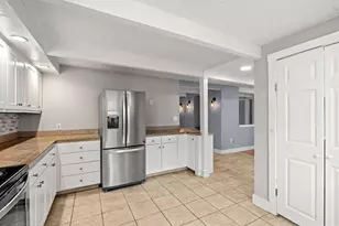 214 Maplehurst Ave, Manchester, NH 03104 - Photo 21