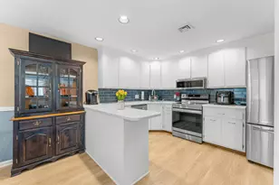 12 Heather Ct, Nashua, NH 03062 - Photo 1