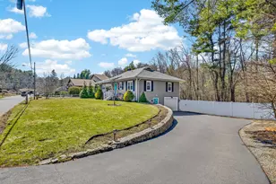 9 Dawson Ave, Salem, NH 03079 - Photo 3
