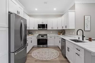 10100 S Willow Street #303, Manchester, NH 03103 - Photo 9