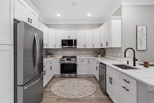 10100 S Willow St, Manchester, NH 03103 - Photo 9