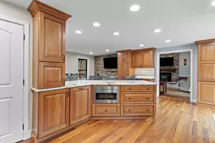 13 Newstead St, Litchfield, NH 03052 - Photo 7