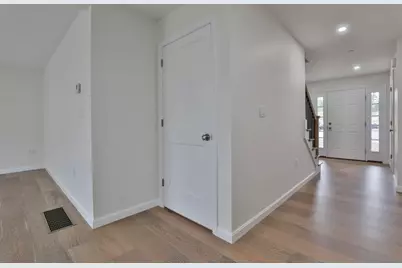 73 Crestview Way, Raymond, NH 03077 - Photo 9