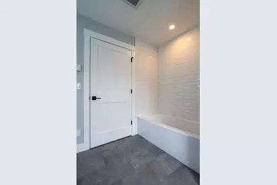 136 Locust Street #103, Dover, NH 03820 - Photo 23