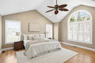 34 Shore Dr, Salem, NH 03079 - Photo 11