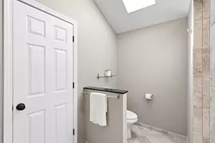 34 Shore Dr, Salem, NH 03079 - Photo 17