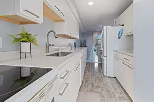 571 Winnacunnet Rd, Hampton, NH 03842 - Photo 15
