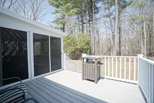 17 Rockrimmon Rd, Kingston, NH 03848 - Photo 27