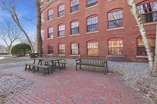 335 Cypress St, Manchester, NH 03103 - Photo 3