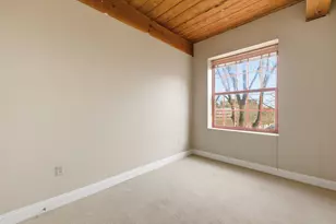 335 Cypress St, Manchester, NH 03103 - Photo 27