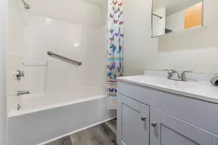 34 High St, Claremont, NH 03743 - Photo 35