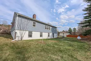 35 Indian Ridge Rd, Hopkinton, NH 03229 - Photo 27