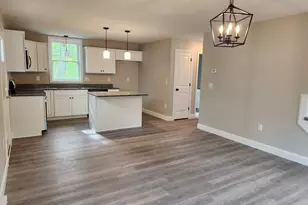 10 Phyllis Ave, Raymond, NH 03077 - Photo 11
