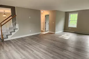 10 Phyllis Ave, Raymond, NH 03077 - Photo 13