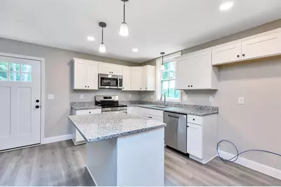 10 Phyllis Avenue, Raymond, NH 03077 - Photo 5