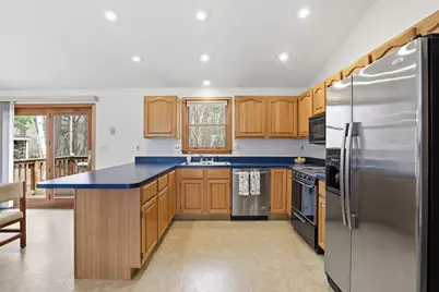 3 Cardinal Circle Circle, Londonderry, NH 03053 - Photo 9