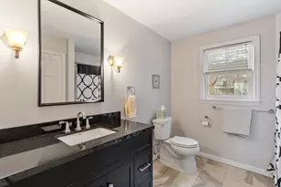 17 Bicentennial Dr, Nashua, NH 03062 - Photo 25