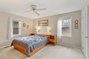 17 Bicentennial Dr, Nashua, NH 03062 - Photo 23