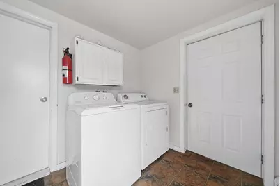 1268 Hanover Street, Manchester, NH 03104 - Photo 15