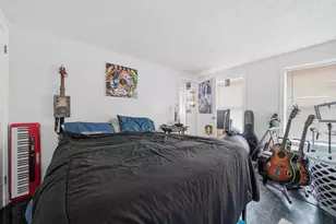 1268 Hanover St, Manchester, NH 03104 - Photo 13
