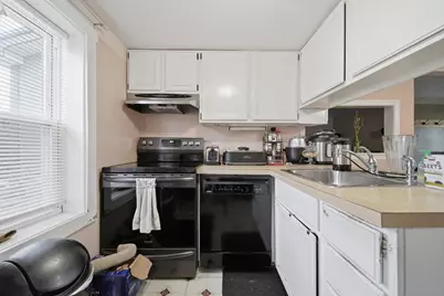 1268 Hanover Street, Manchester, NH 03104 - Photo 29