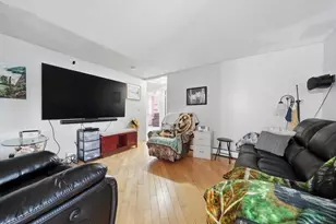 1268 Hanover St, Manchester, NH 03104 - Photo 25